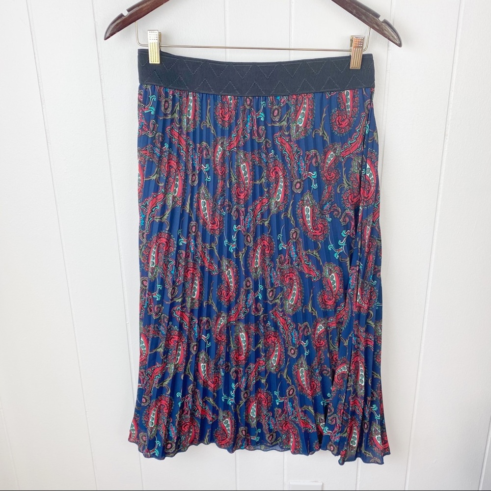 Lularoe Jill Pleated Skirt in Blue Paisley Print M